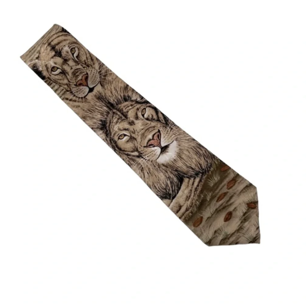 Endangered Species vintage necktie